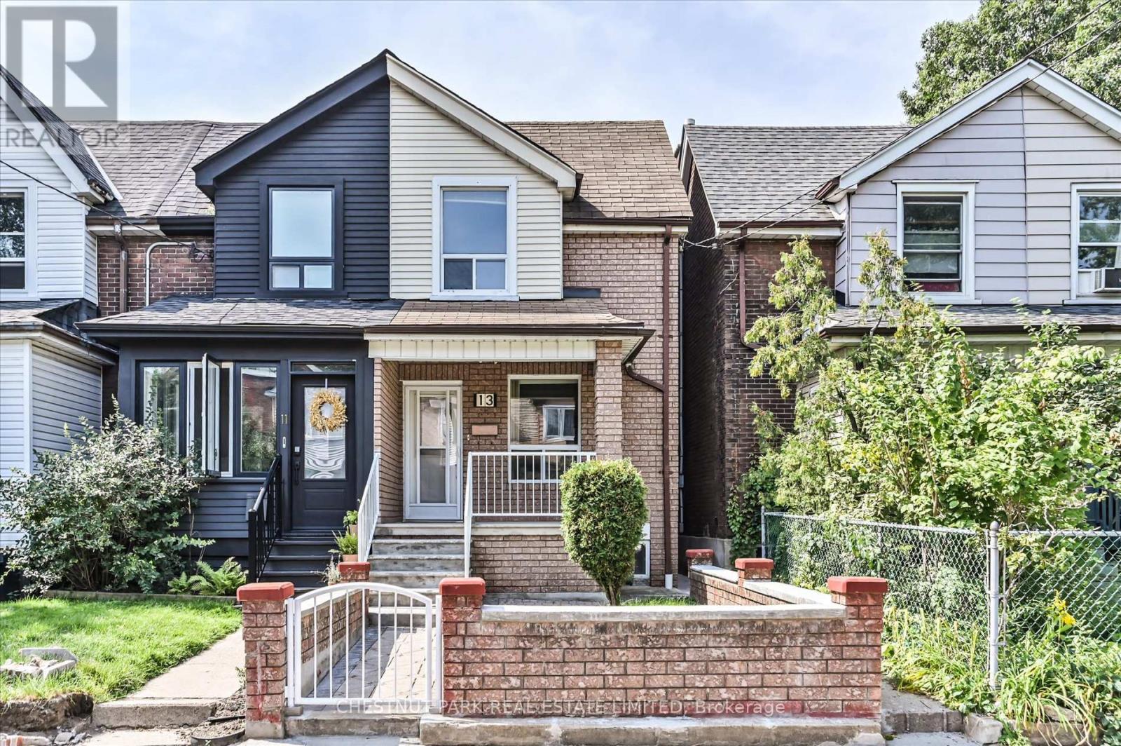 Townhouse at UPPER - 13 SILVER AVENUE, Toronto (Roncesvalles)