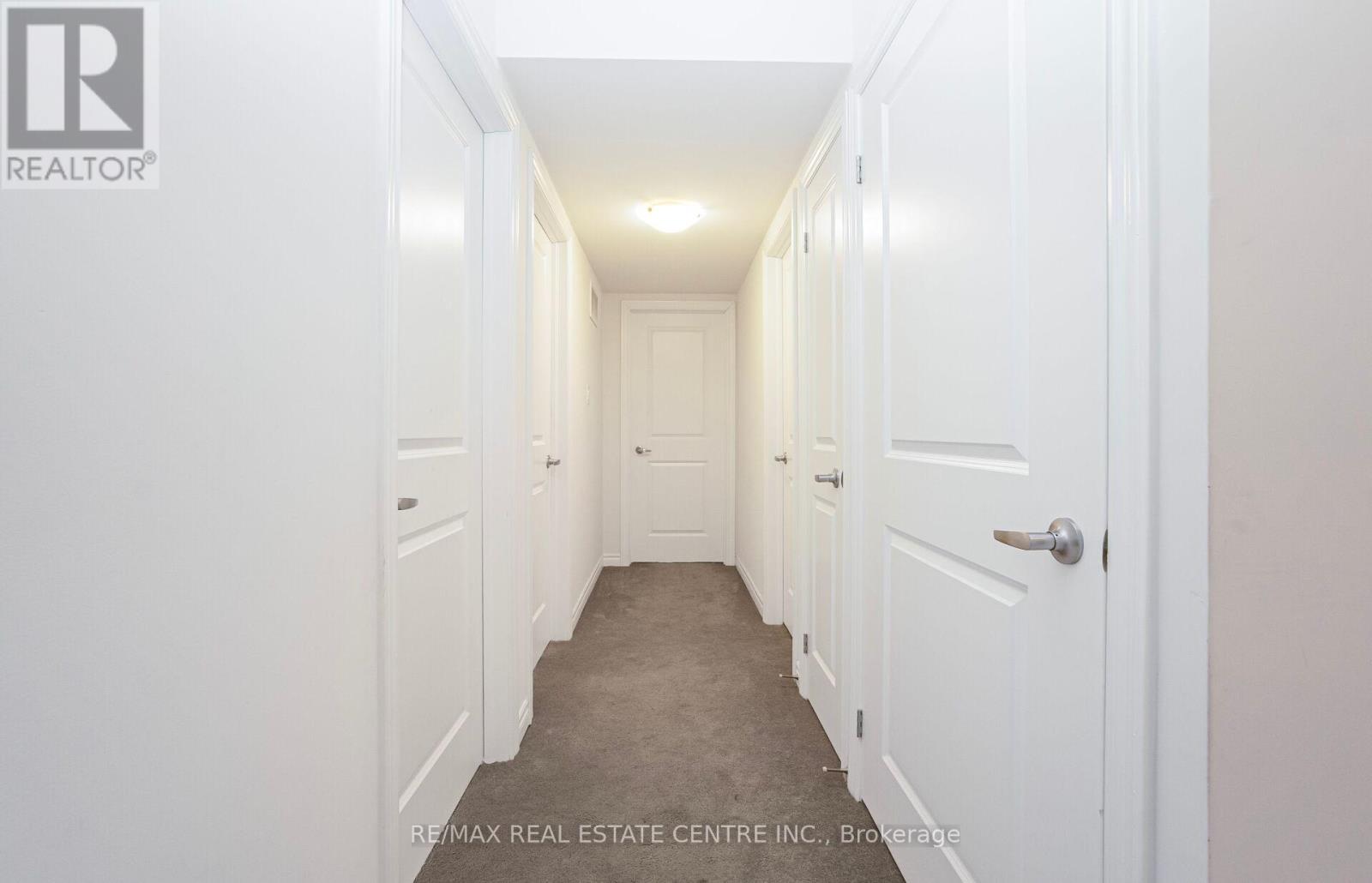 Townhouse at 43 - 45 KNOTSBERRY CIRCLE, Brampton