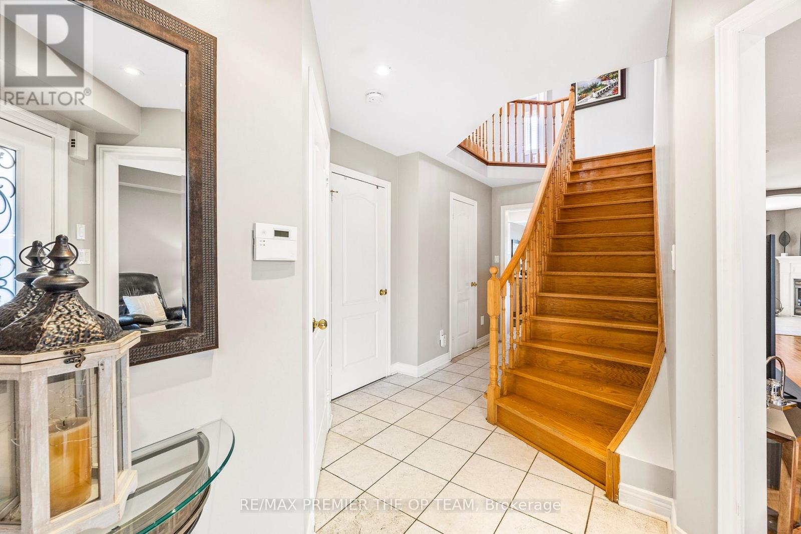 Detached at 223 LANDSBRIDGE STREET, Caledon