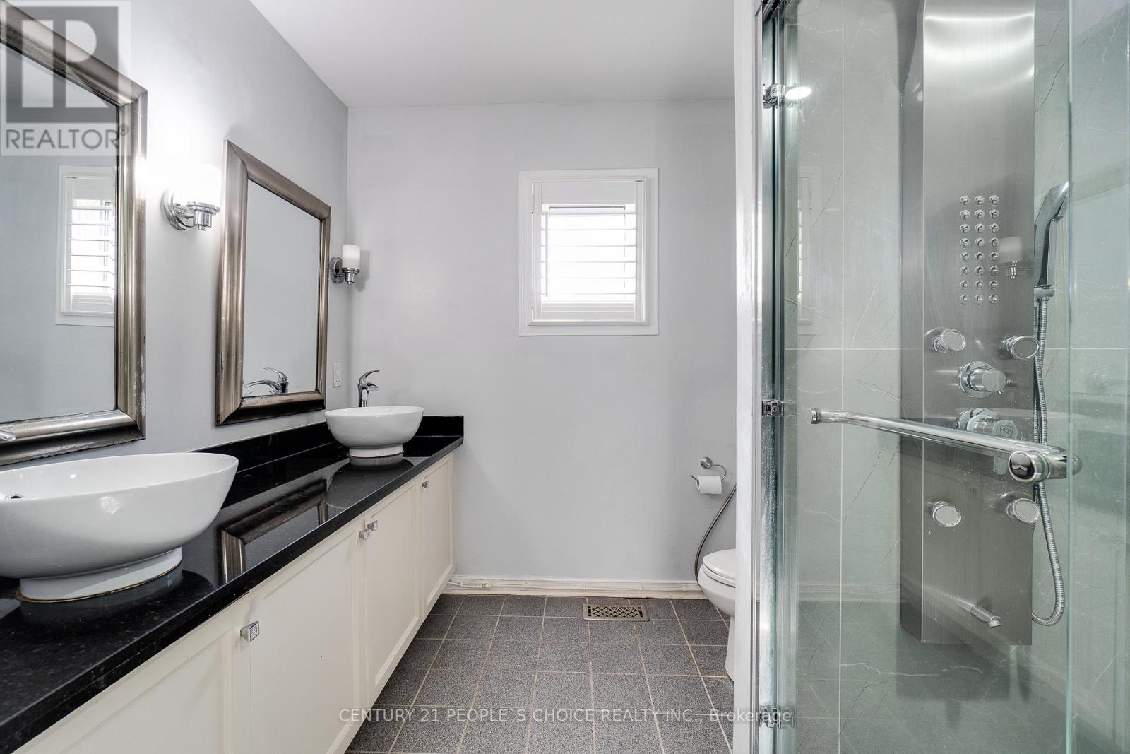 Detached at 3841 PERIWINKLE CRESCENT, Mississauga