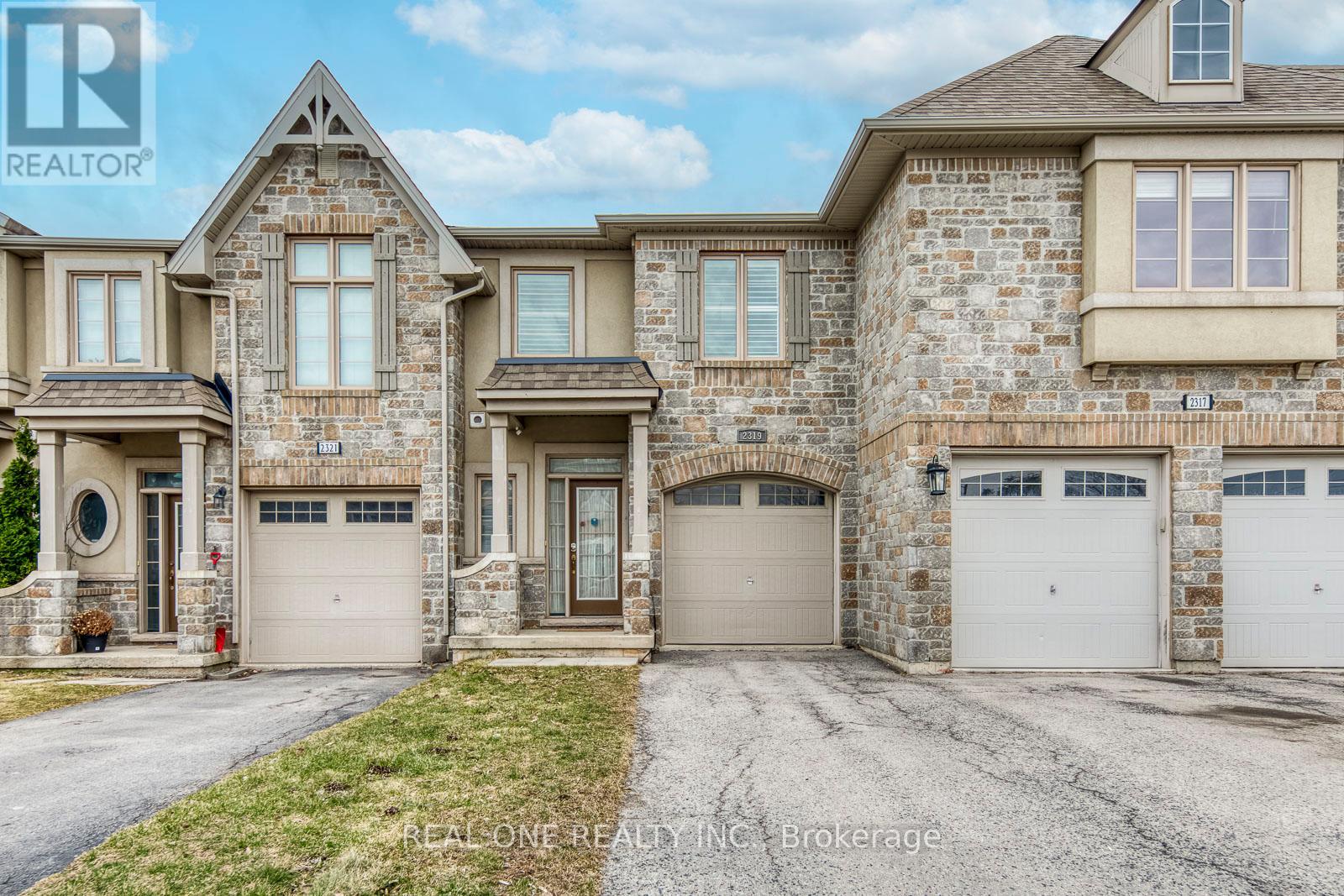 Townhouse at 2319 STONE GLEN CRESCENT, Oakville (WM Westmount)