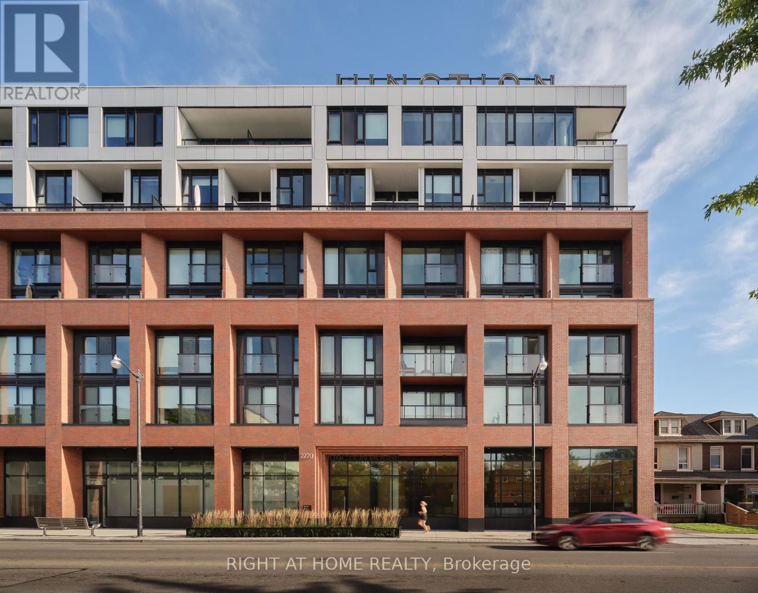 Apartment at 607 - 2720 DUNDAS STREET W, Toronto (Junction Area)