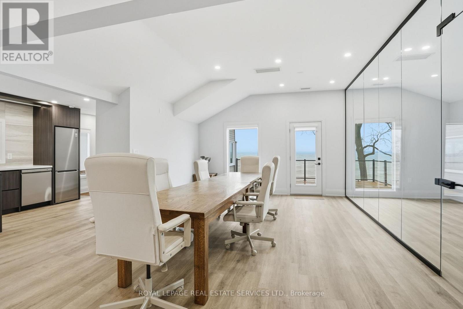 Other at 4 - 2100 OLD LAKESHORE ROAD, Burlington (Brant)