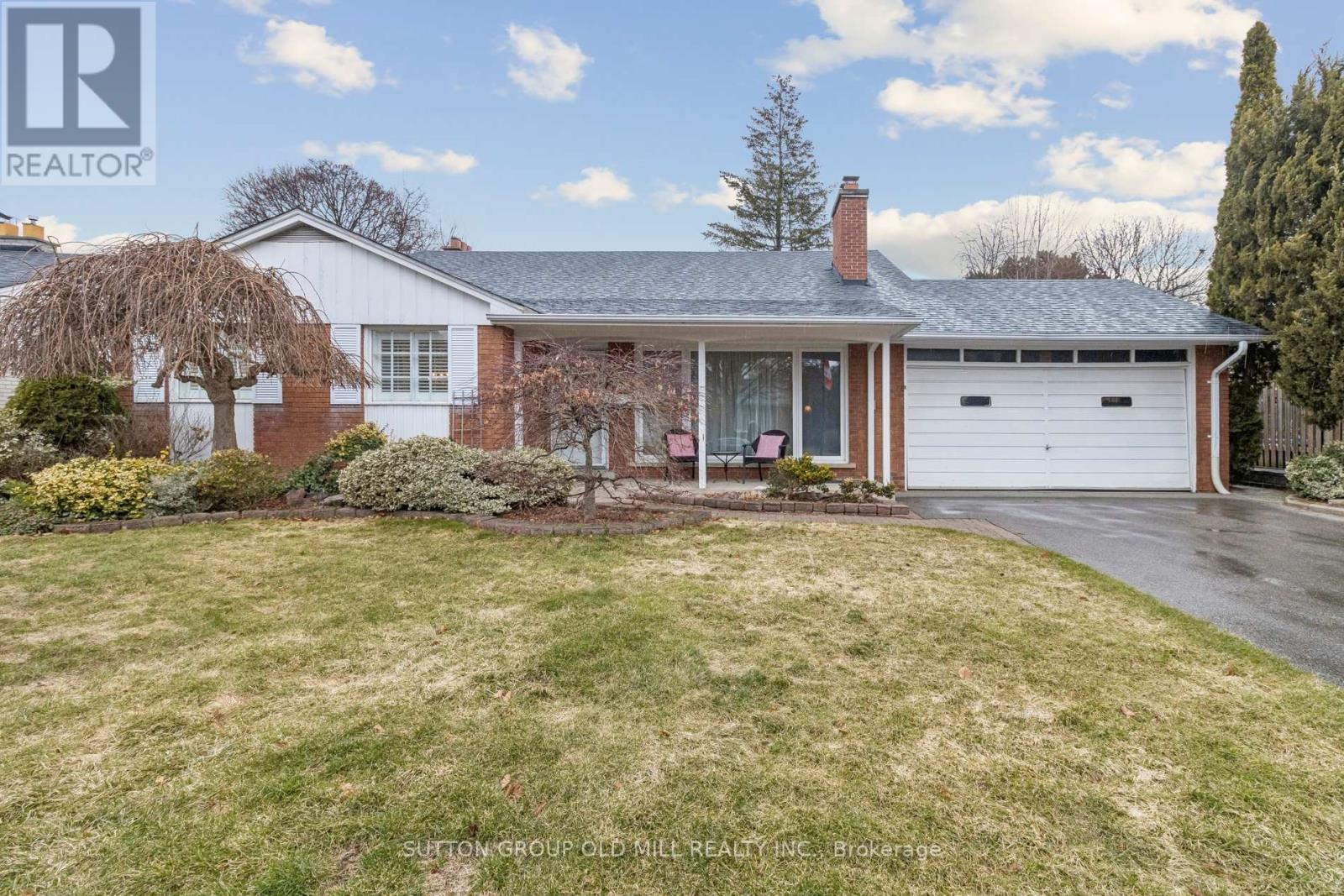 Detached at 24 TETTENHALL ROAD, Toronto (Princess-Rosethorn)