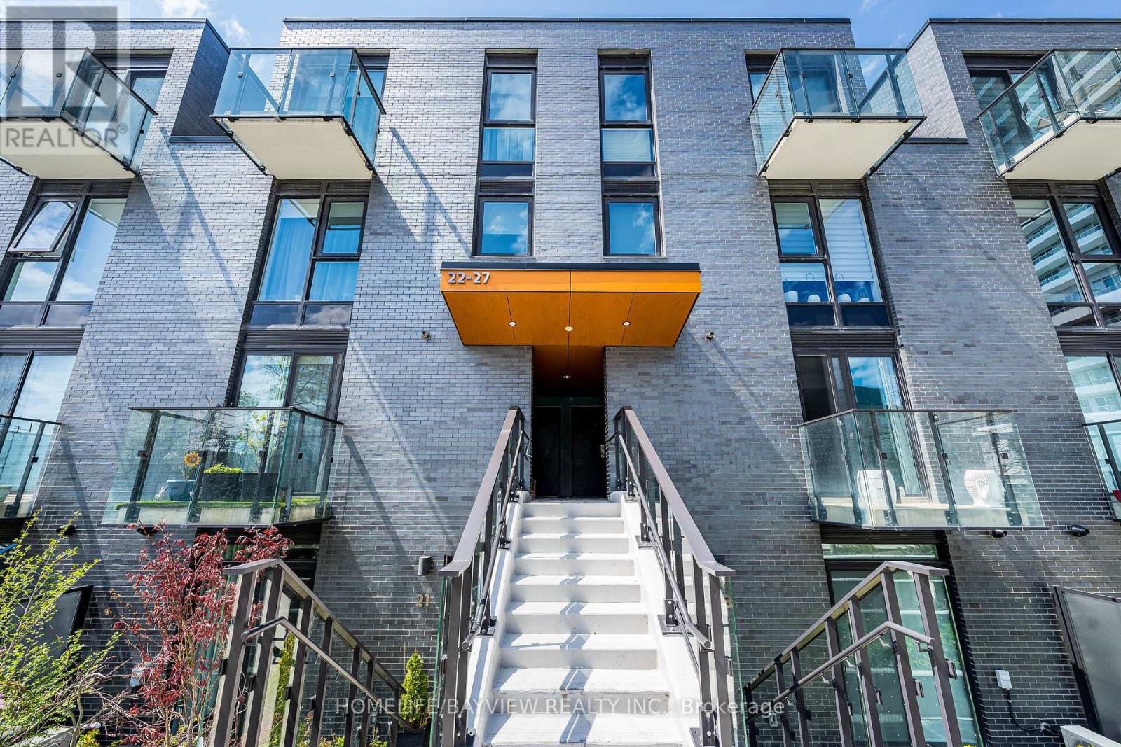 Townhouse at 24 - 10 BRIN DRIVE, Toronto (Edenbridge-Humber Valley)
