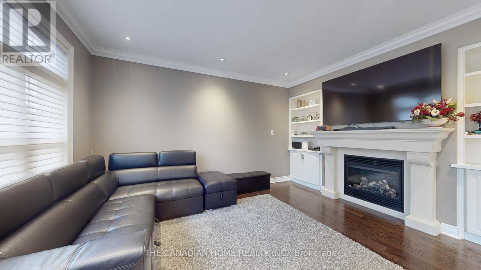 Detached at 43 MCCANDLESS COURT, Caledon