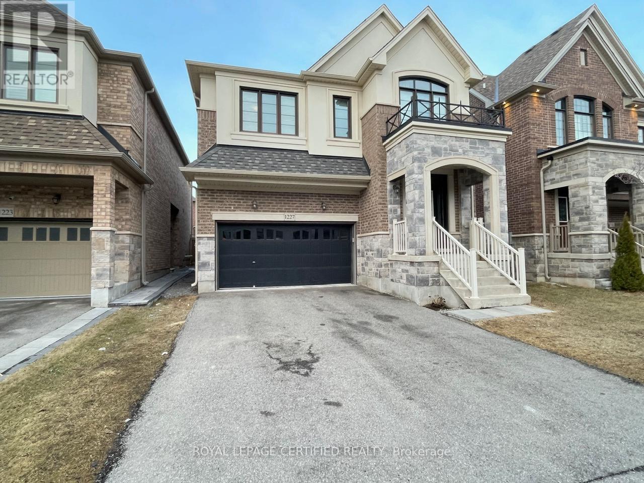 Detached at BSMT 2 - 1227 MCPHEDRAN POINT, Milton (FO Ford)