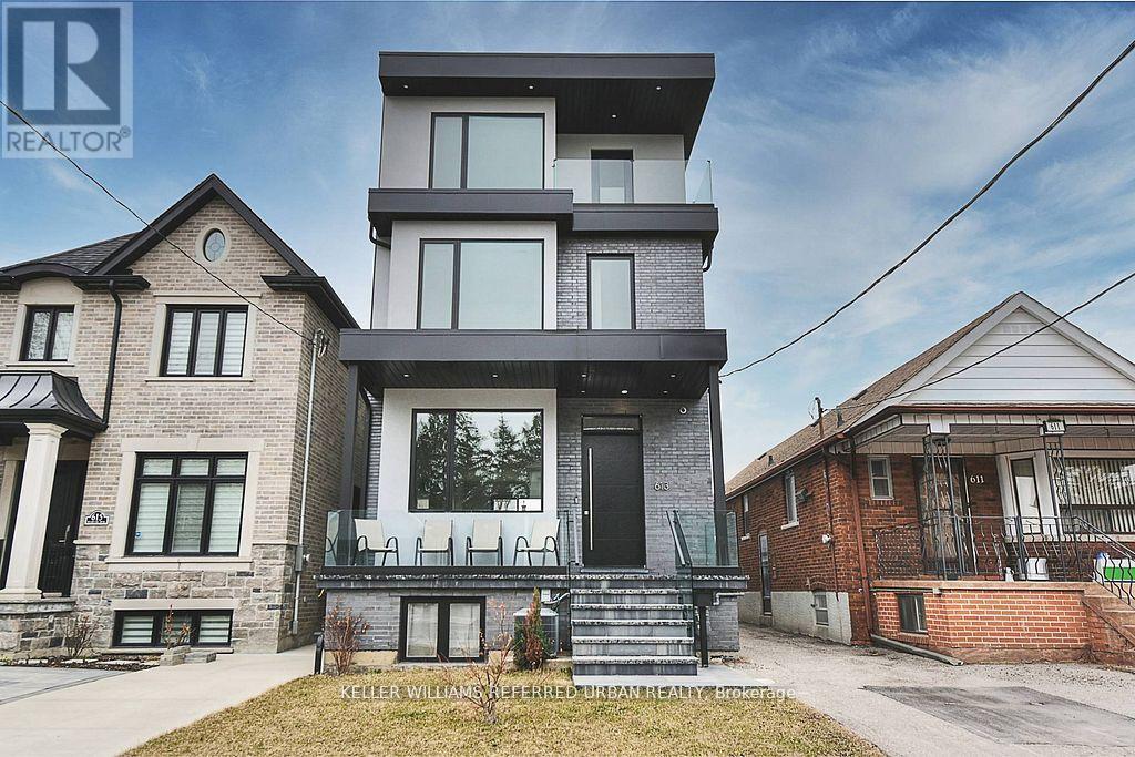 Detached at 613 HARVIE AVENUE, Toronto (Caledonia-Fairbank)