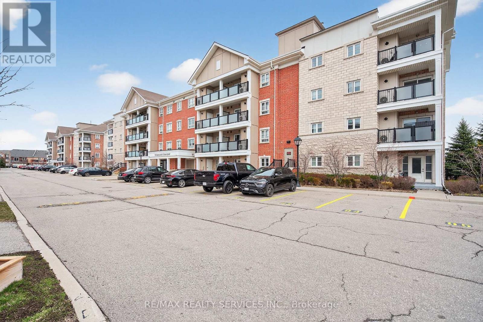 Apartment at 301 - 70 BAYCLIFFE CRESCENT, Brampton (Northwest Brampton)