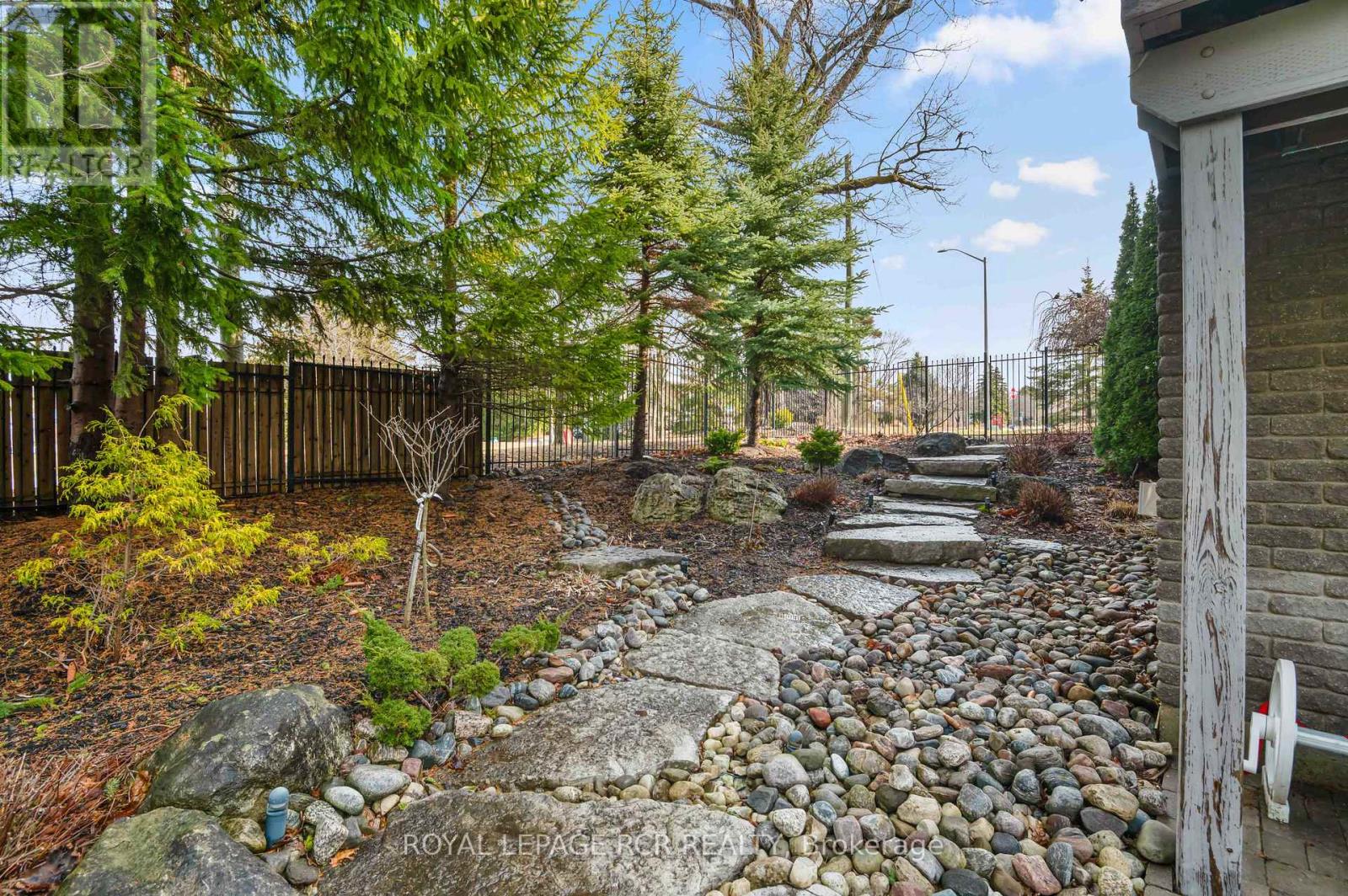 Detached at 118 OAK RIDGE DRIVE, Orangeville