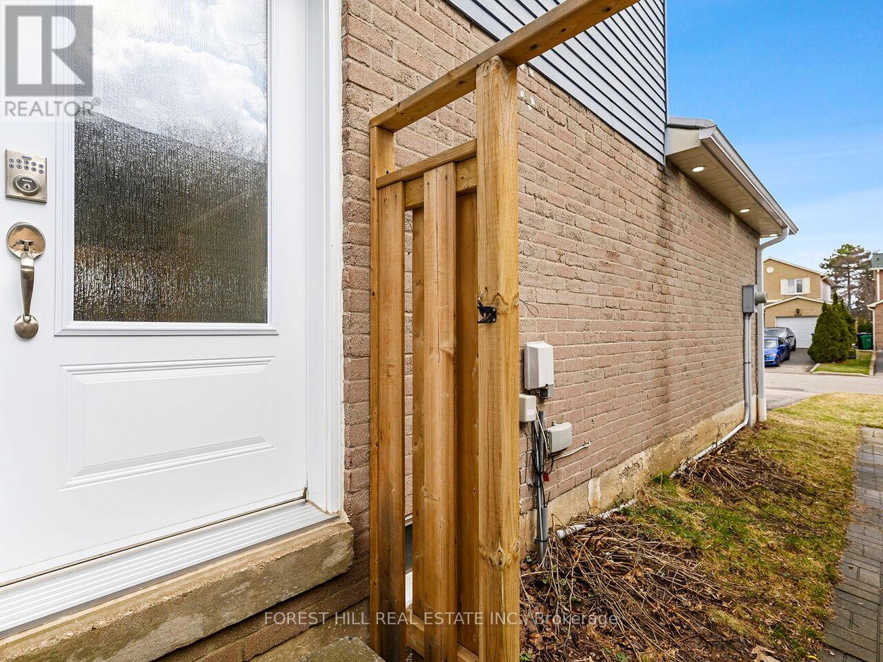 Detached at 6328 MARTEL COURT, Mississauga