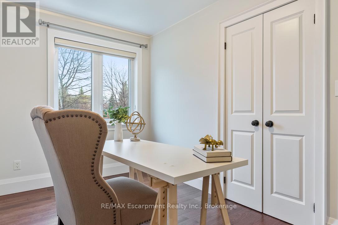 Detached at 1071 MELVIN AVENUE, Oakville