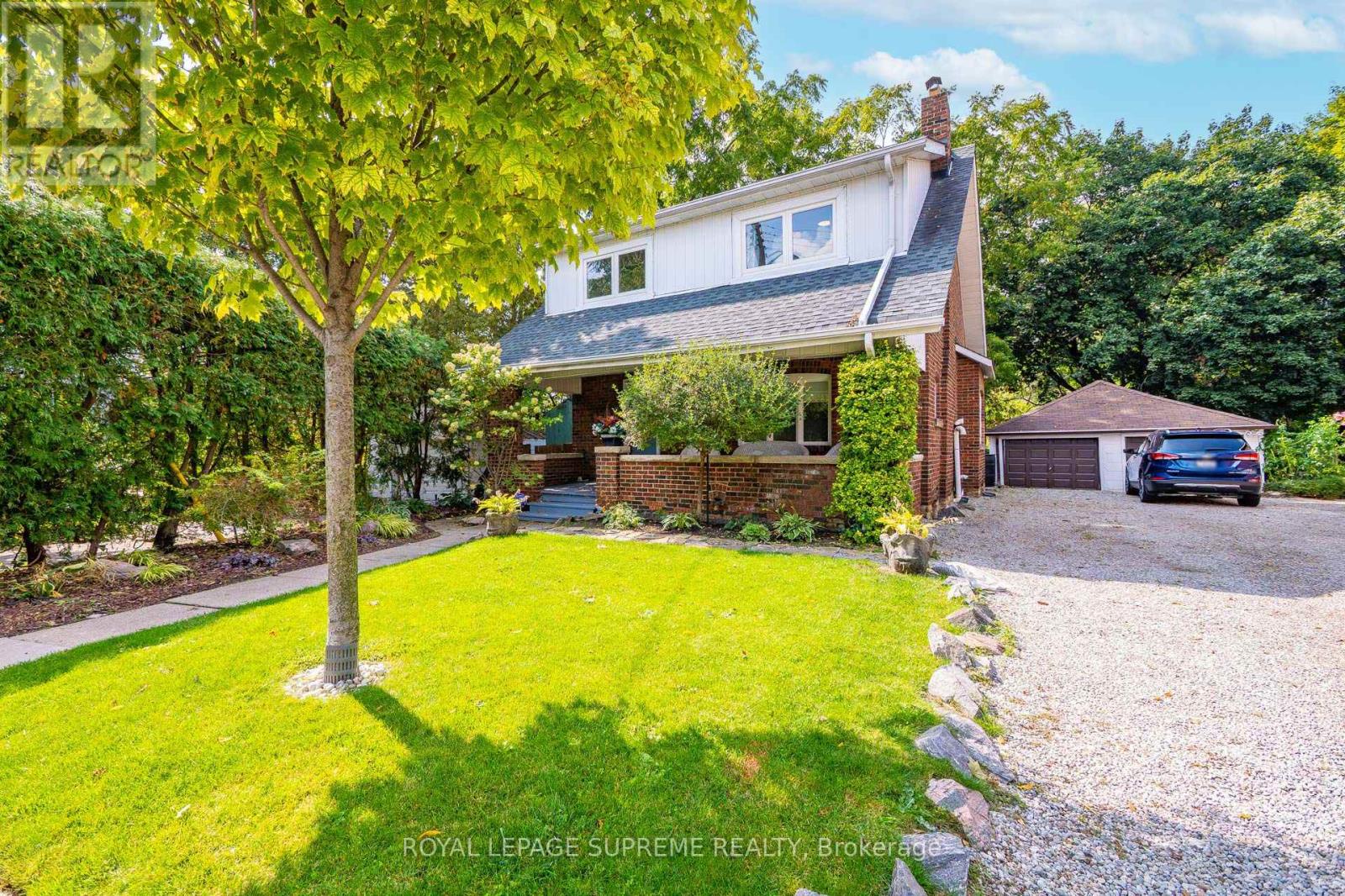 Detached at 10 KING STREET CRESCENT, Toronto (Weston)