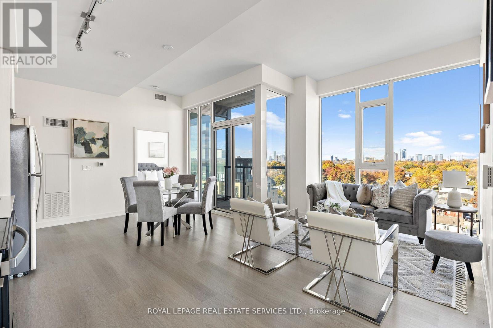 Apartment at 720 - 859 THE QUEENSWAY, Toronto (Stonegate-Queensway)