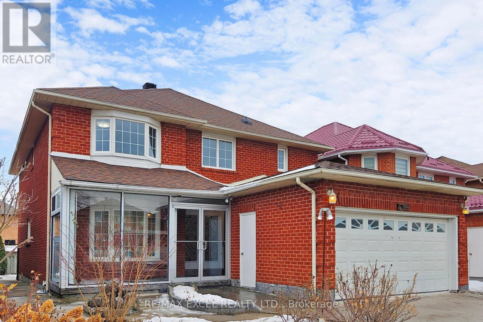 Detached at 4388 GUILDWOOD WAY, Mississauga (Hurontario)