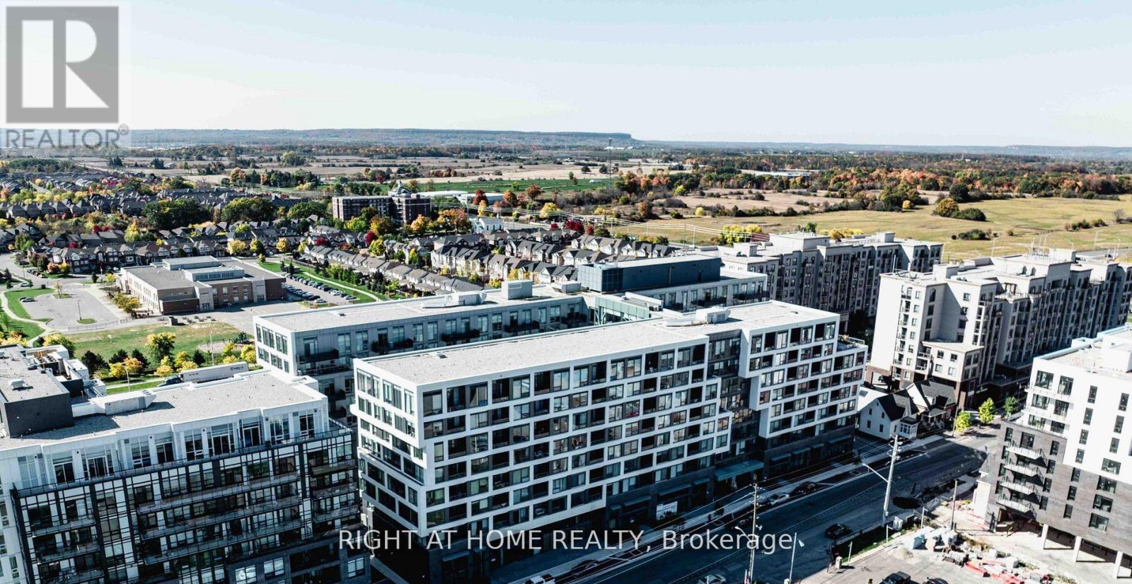 Apartment at 833 - 2450 OLD BRONTE ROAD, Oakville (WM Westmount)