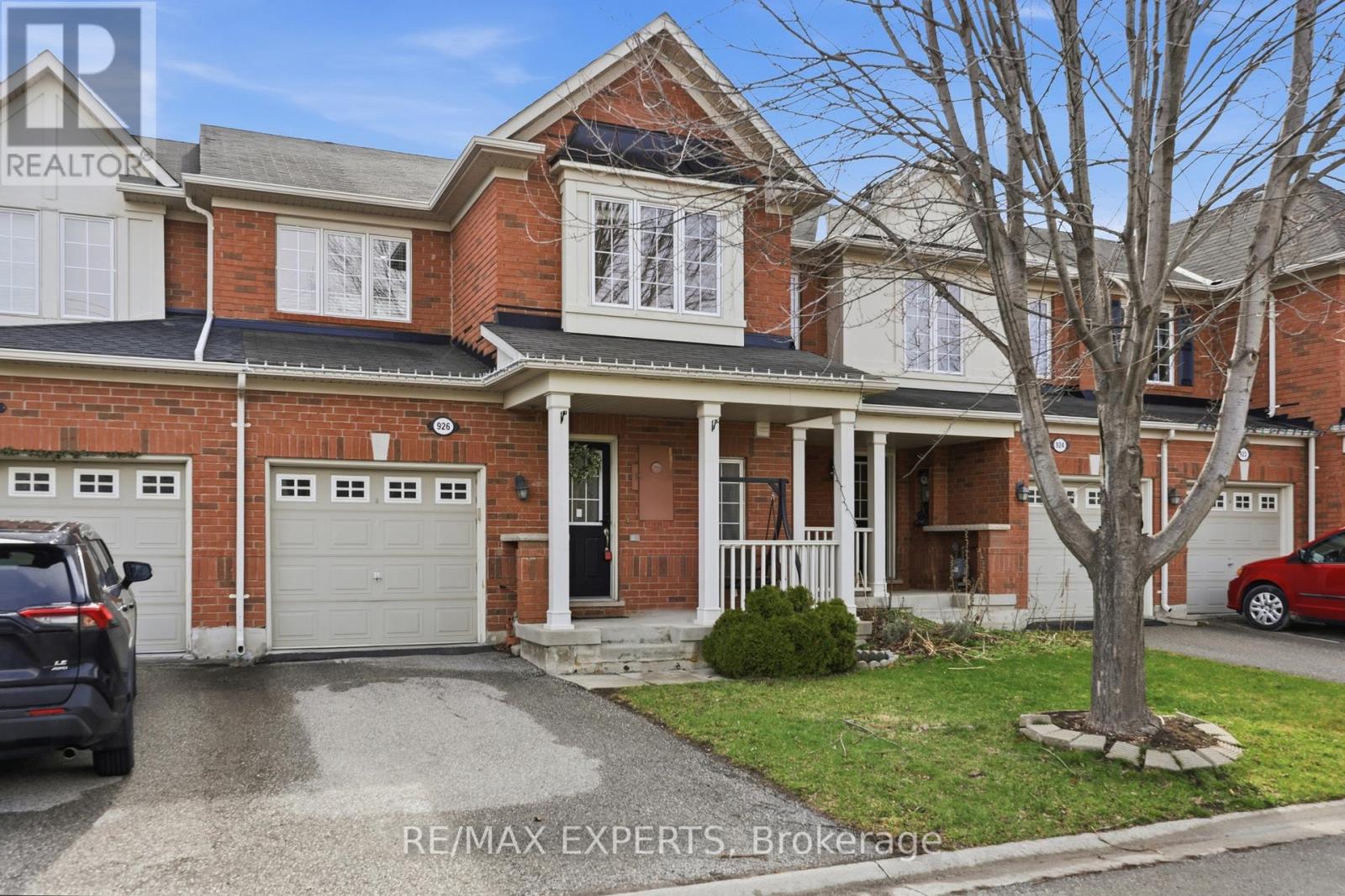 Townhouse at 926 THOMPSON ROAD S, Milton (CO Coates)