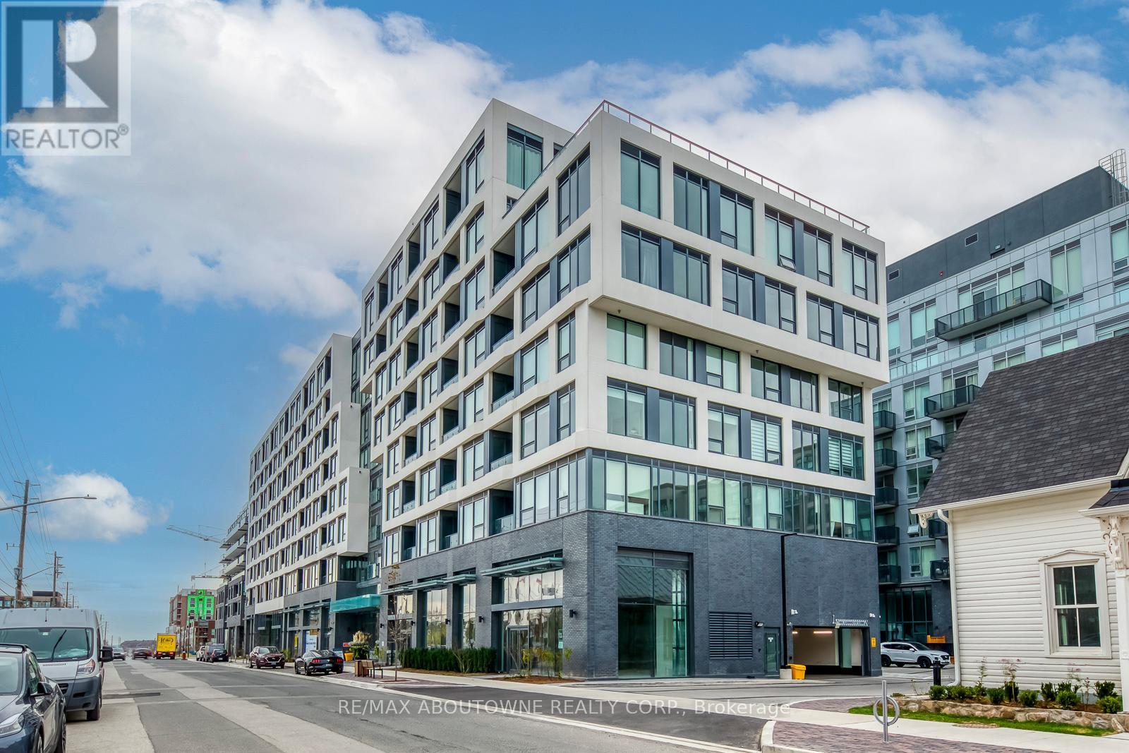 Apartment at 238 - 2450 OLD BRONTE ROAD, Oakville (WM Westmount)