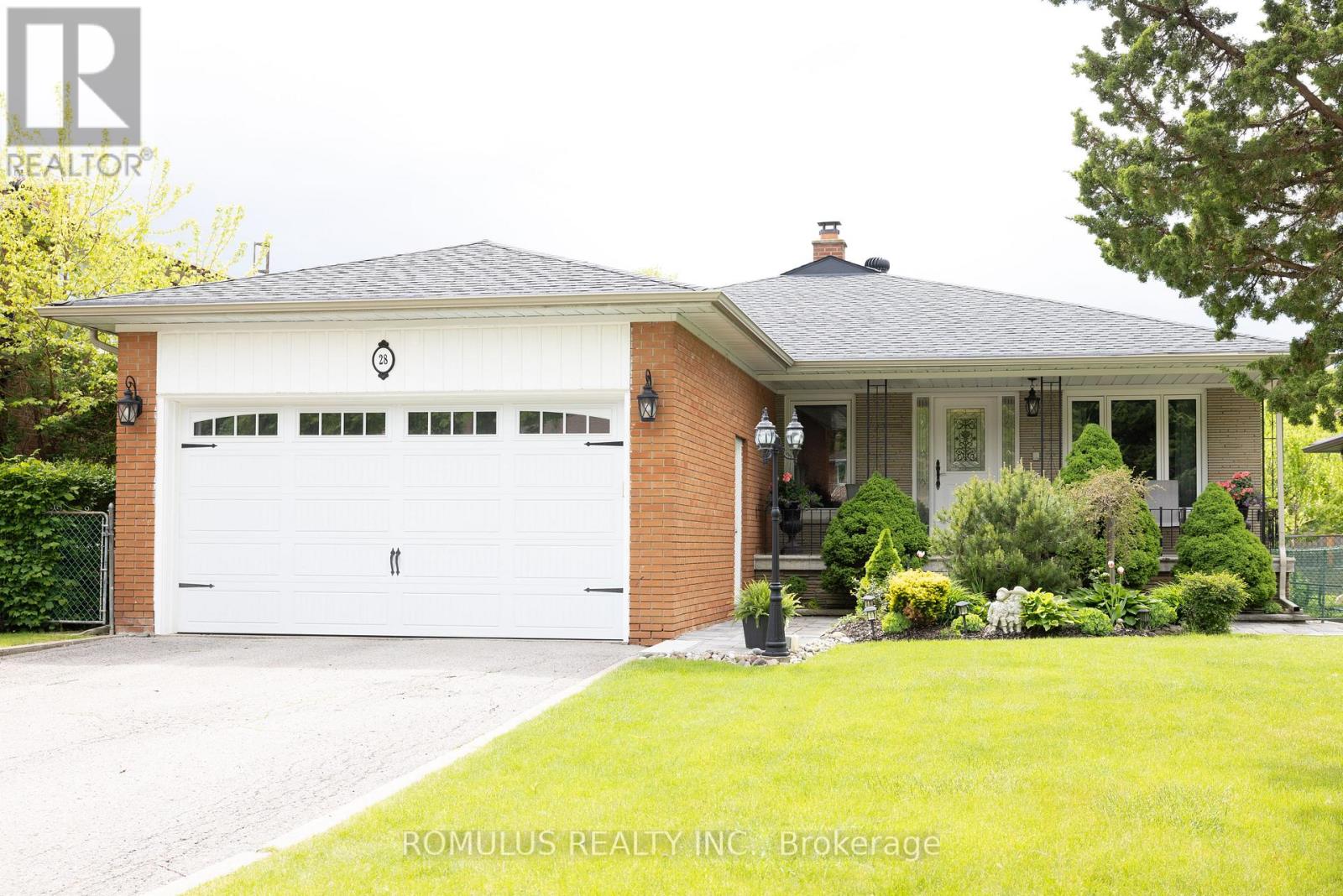 Detached at 28 ELDORADO COURT, Toronto (York University Heights)