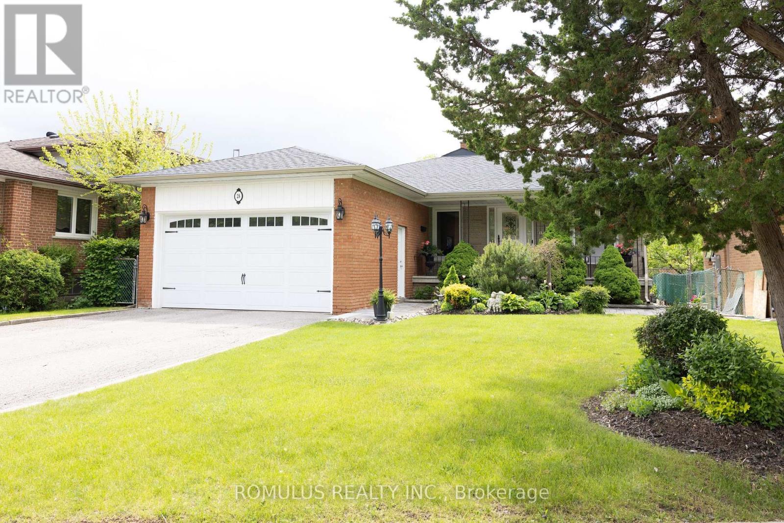 Detached at 28 ELDORADO COURT, Toronto