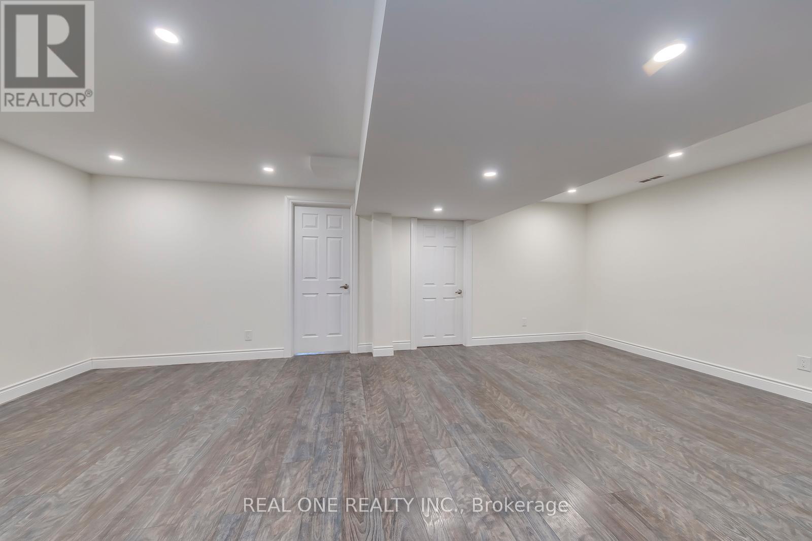 Semi-Detached/Link at 2363 PARKGLEN AVENUE, Oakville