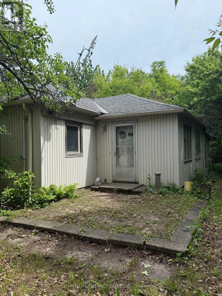 Detached at 31 MAPLE BUSH AVENUE, Toronto (Humberlea-Pelmo Park)