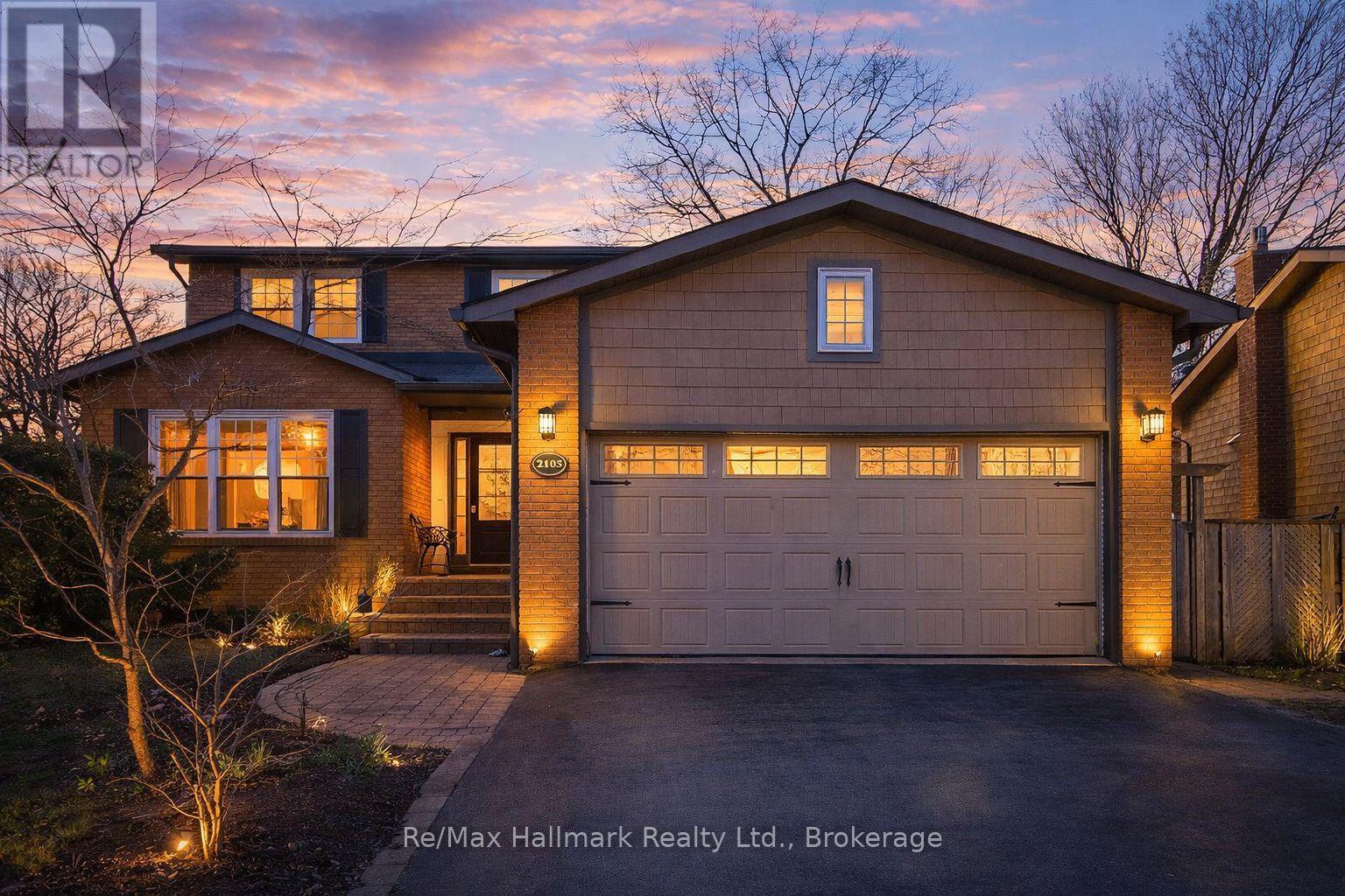 Detached at 2103 CONSTANCE DRIVE, Oakville (FD Ford)