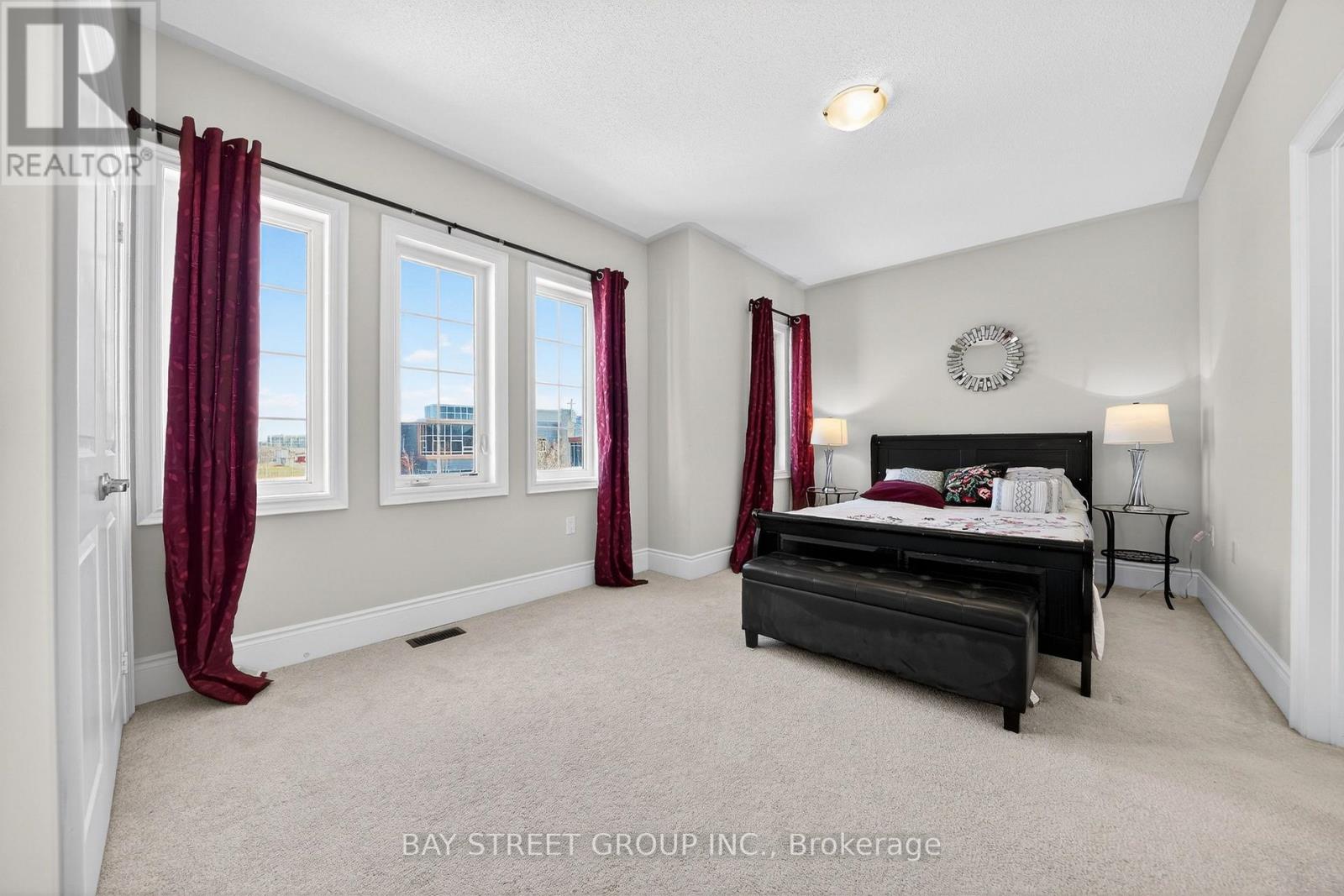 Detached at 425 THRESHING MILL BOULEVARD, Oakville