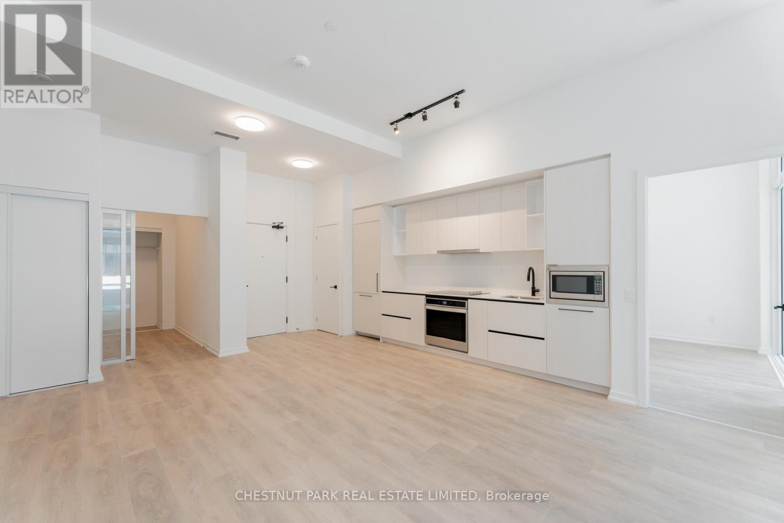 Apartment at 305 - 10 GRAPHOPHONE GROVE, Toronto (Dovercourt-Wallace Emerson-Junction)
