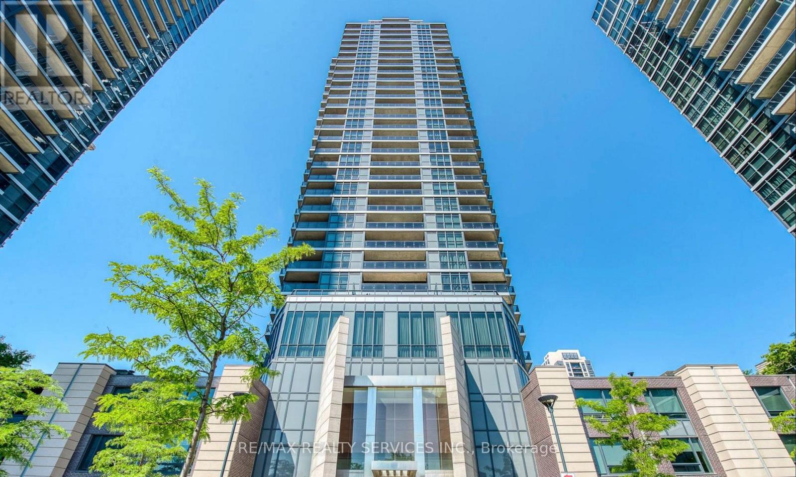Apartment at 611 - 5 VALHALLA INN ROAD, Toronto (Islington-City Centre West)