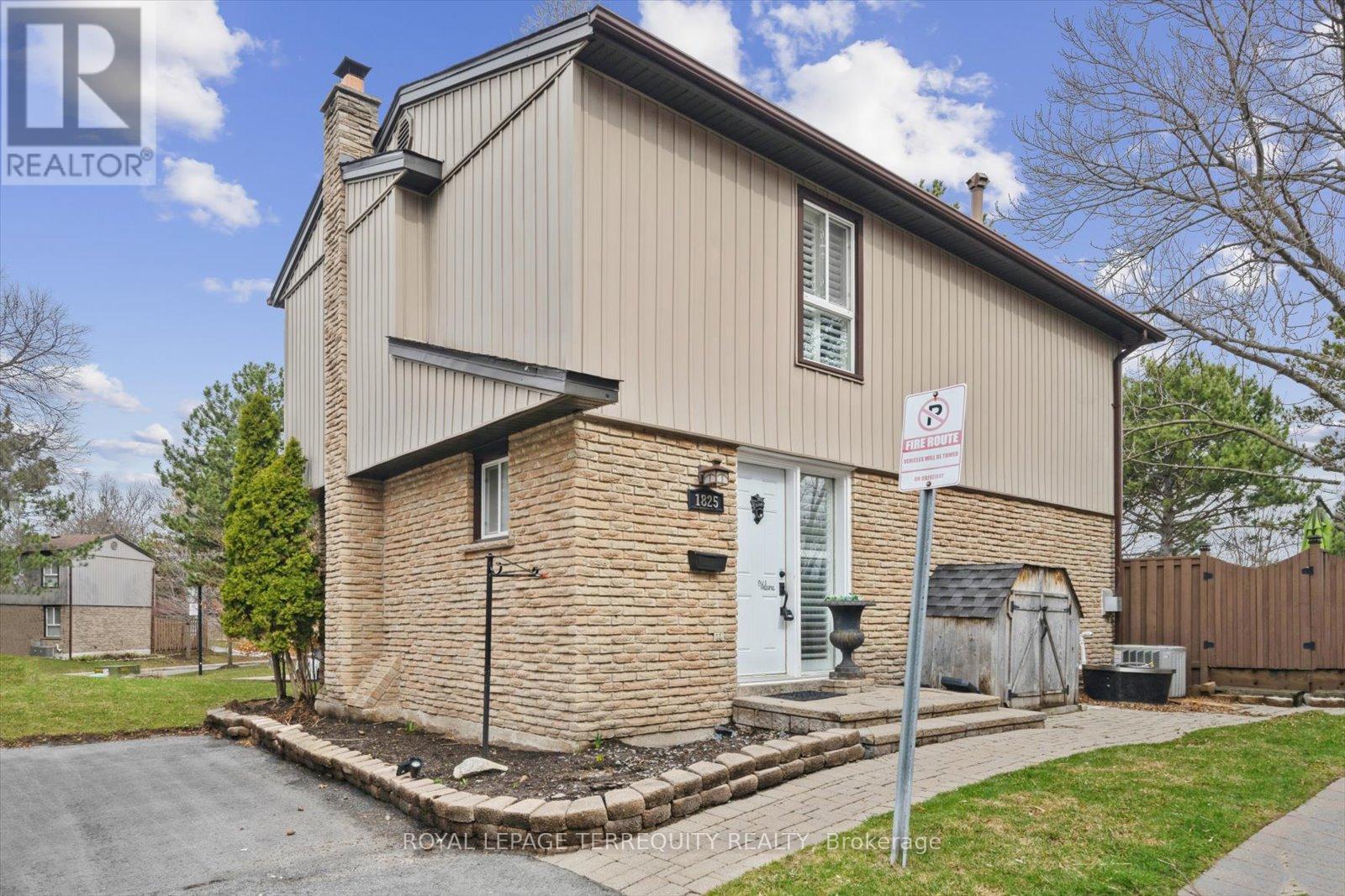 Detached at 1825 HYDE MILL CRESCENT, Mississauga (Streetsville)