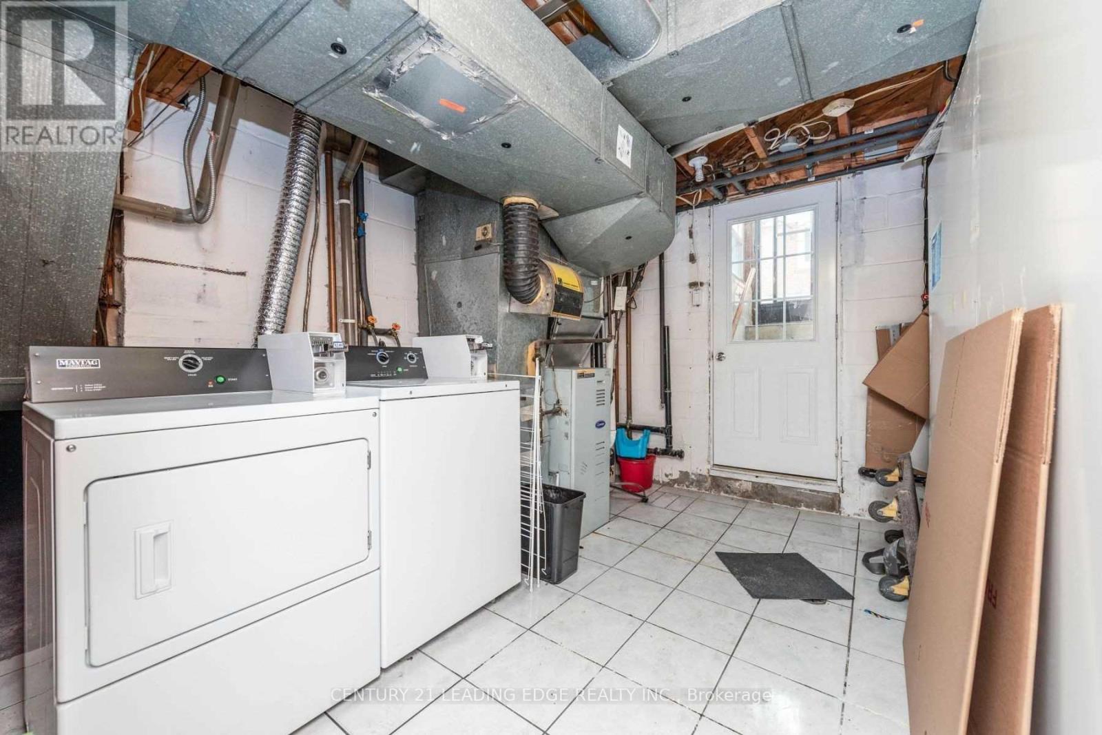 Detached at 213 GRANDRAVINE DRIVE, Toronto