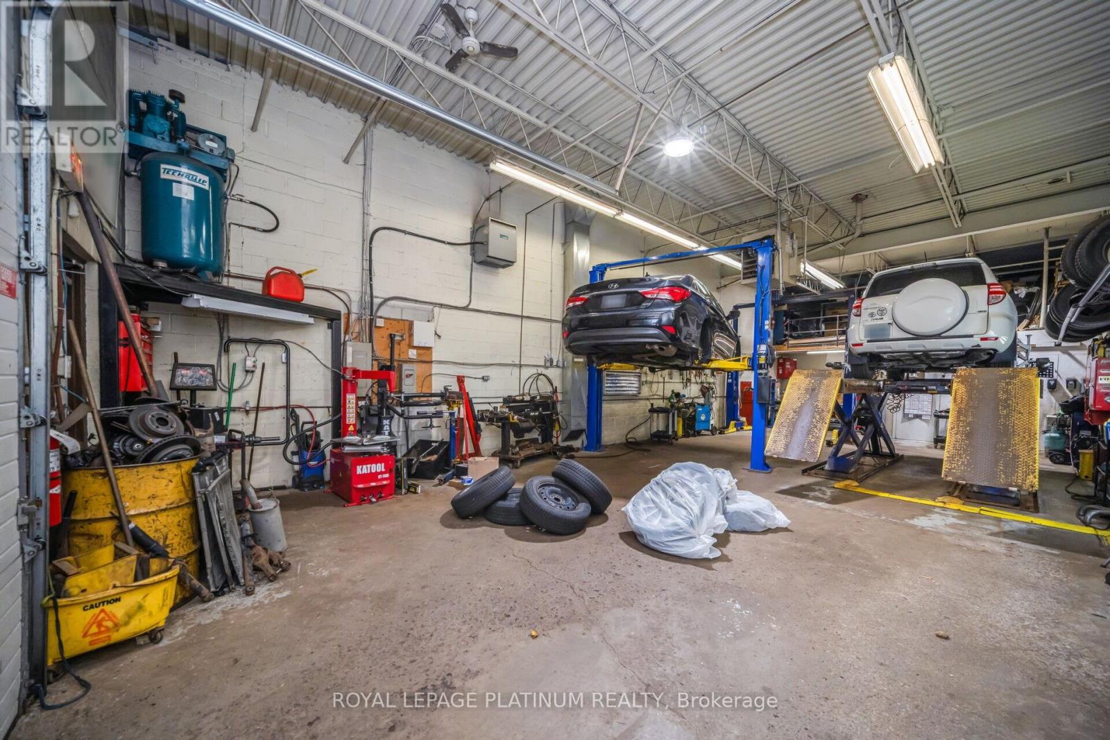 Other at UNIT 10 - 85 ROSEDALE AVENUE W, Brampton (Brampton West)