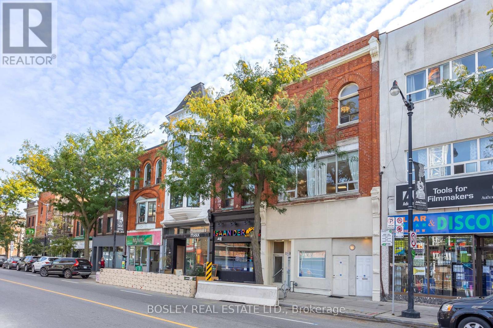 Multiplex at 2963 DUNDAS STREET W, Toronto (Junction Area)