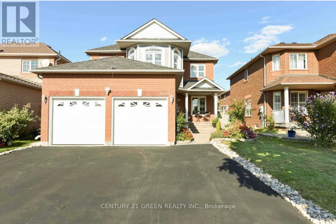 Detached at 5623 WHITEHORN AVENUE, Mississauga (East Credit)