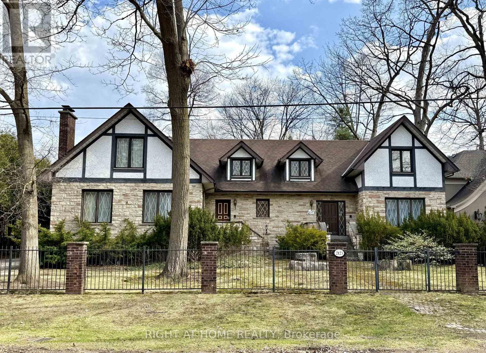 Detached at 2123 GORDON DRIVE, Mississauga (Cooksville)