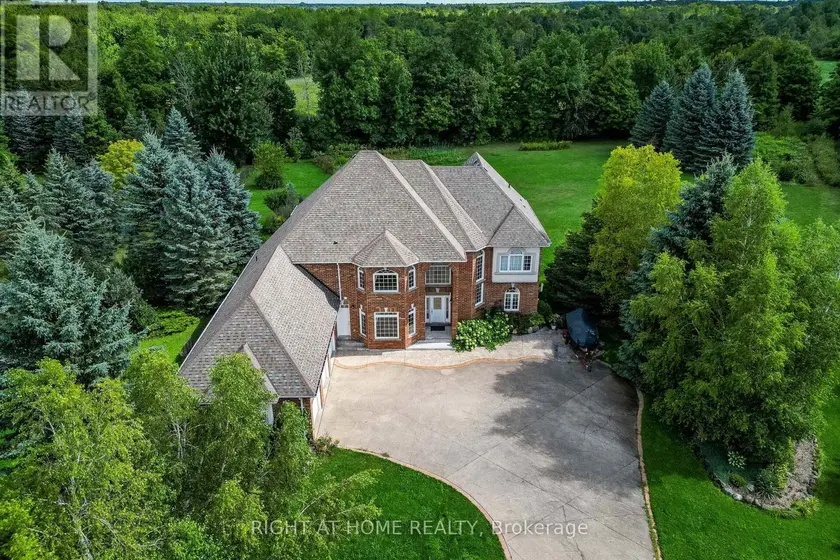 Detached at 11150 MENZIES COURT, Milton