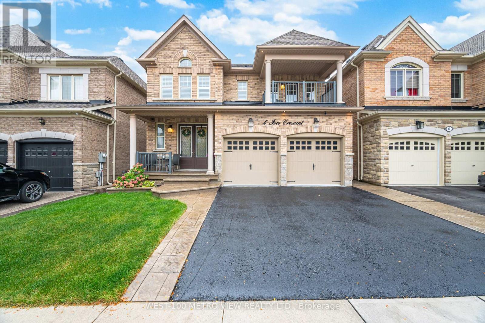 Detached at 4 IVOR CRESCENT, Brampton (Northwest Brampton)