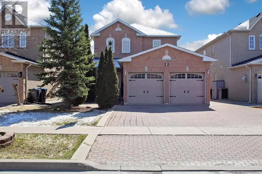 Detached at 3 FRUSTAC TRAIL, Caledon