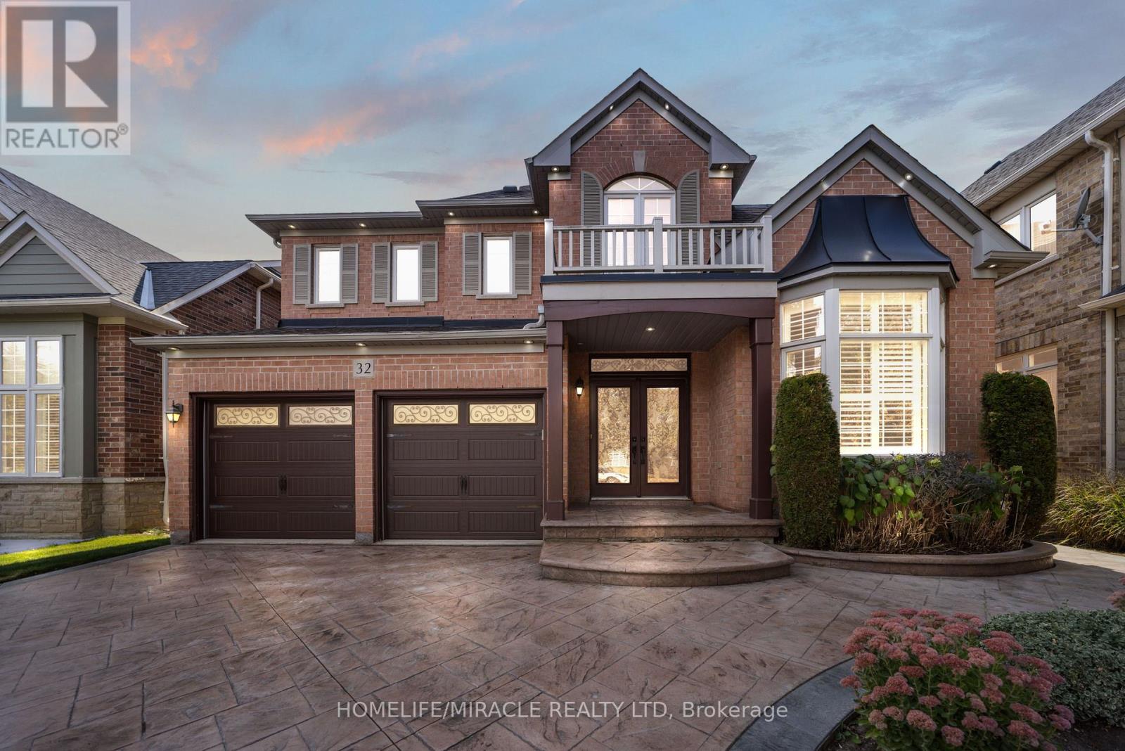 Detached at 32 XAVIER COURT, Brampton (Bram West)