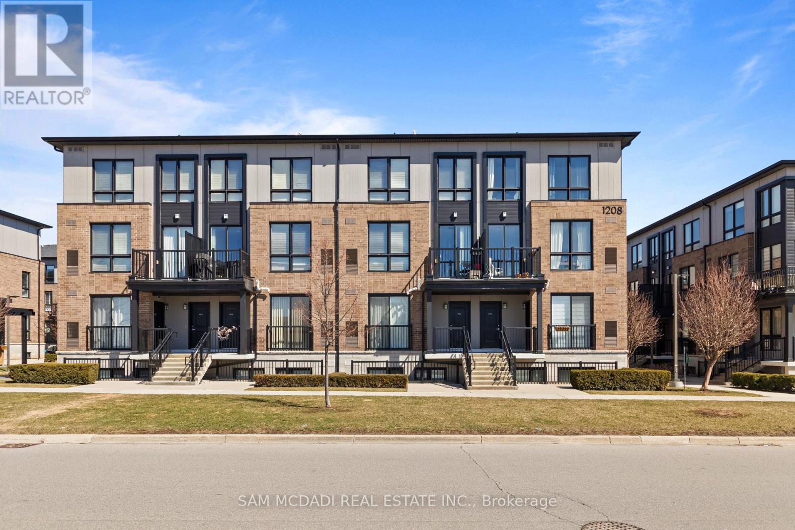 Townhouse at 201 - 1208 MAIN STREET E, Milton (DE Dempsey)