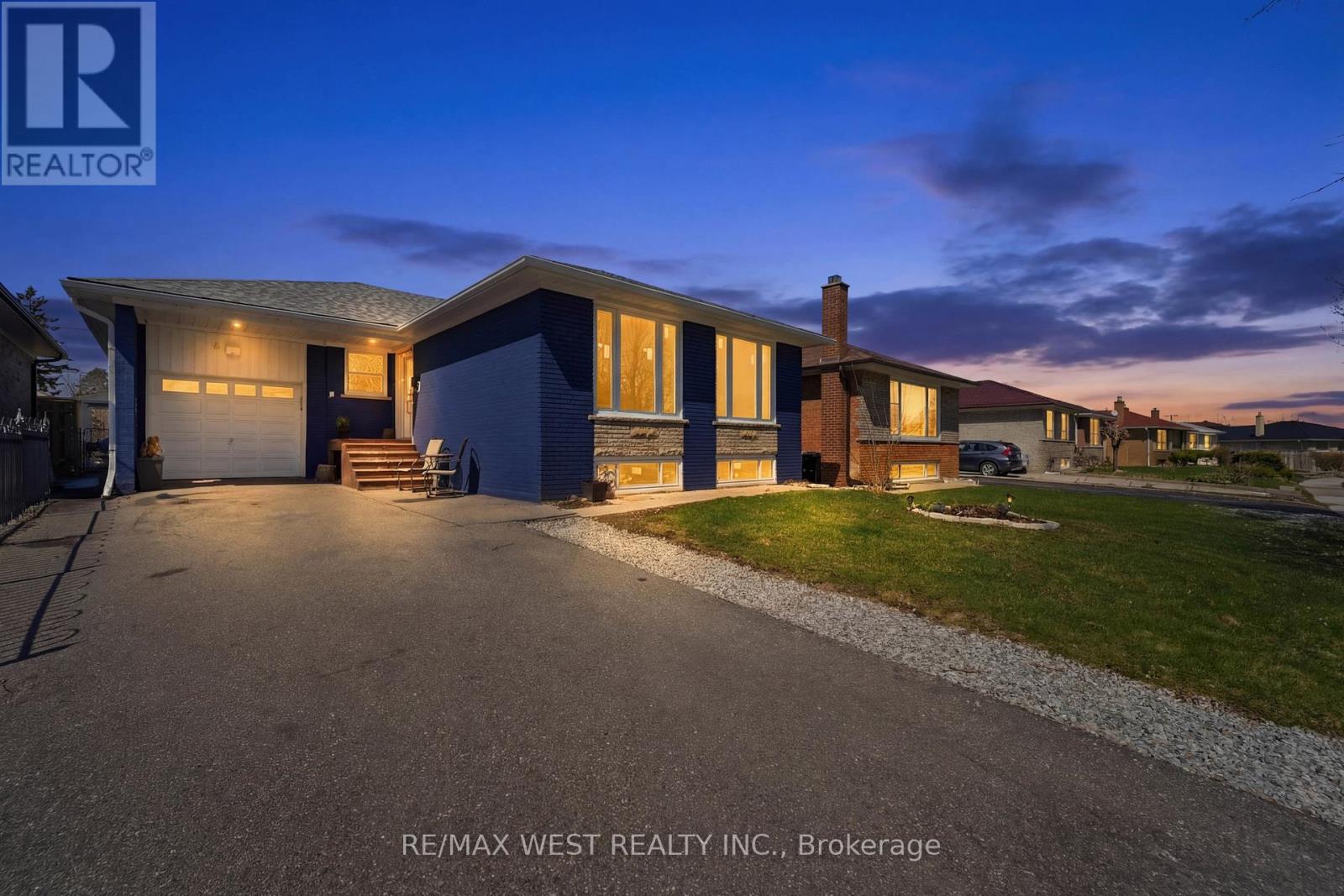Detached at 38 BRIDESBURG DRIVE, Toronto (Kingsview Village-The Westway)