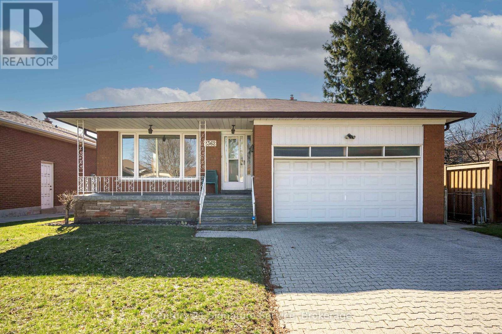 Detached at 2362 DENISE ROAD, Mississauga (Lakeview)