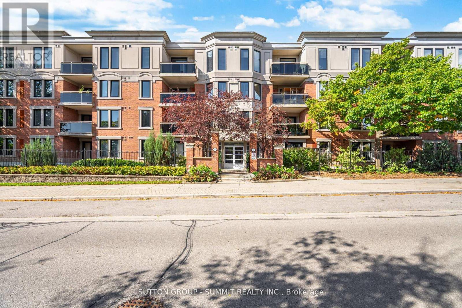 Apartment at 207 - 2300 PARKHAVEN BOULEVARD, Oakville (RO River Oaks)