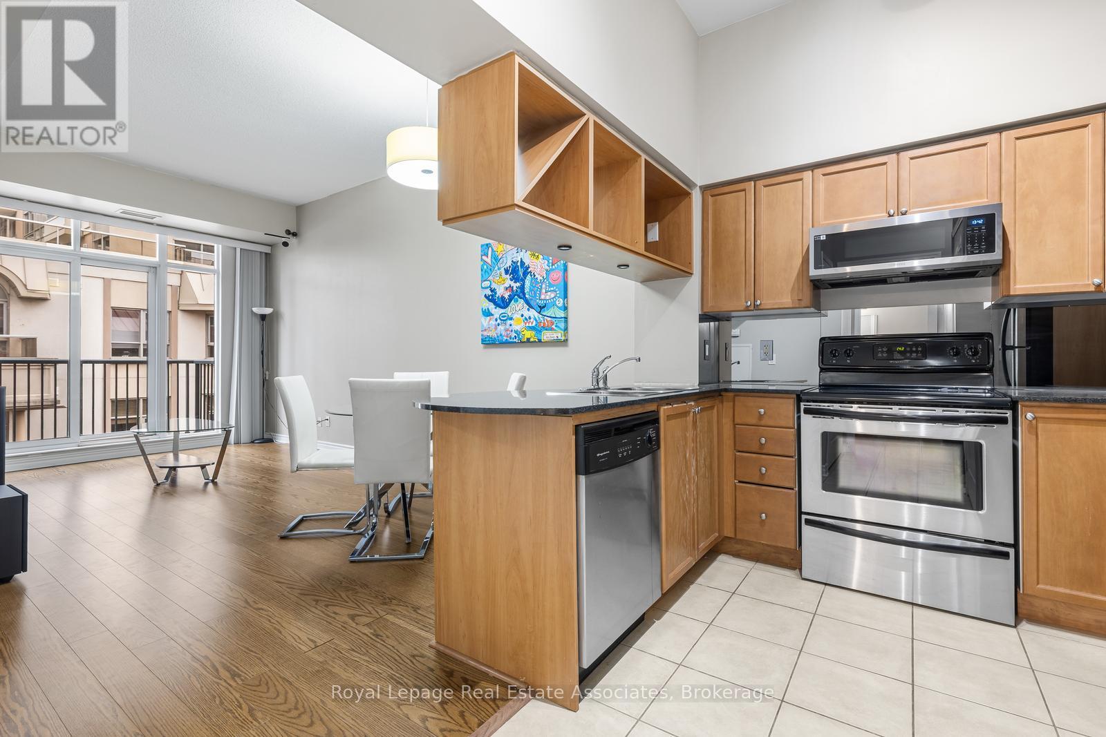 Apartment at 319 - 330 PRINCESS ROYAL DRIVE, Mississauga