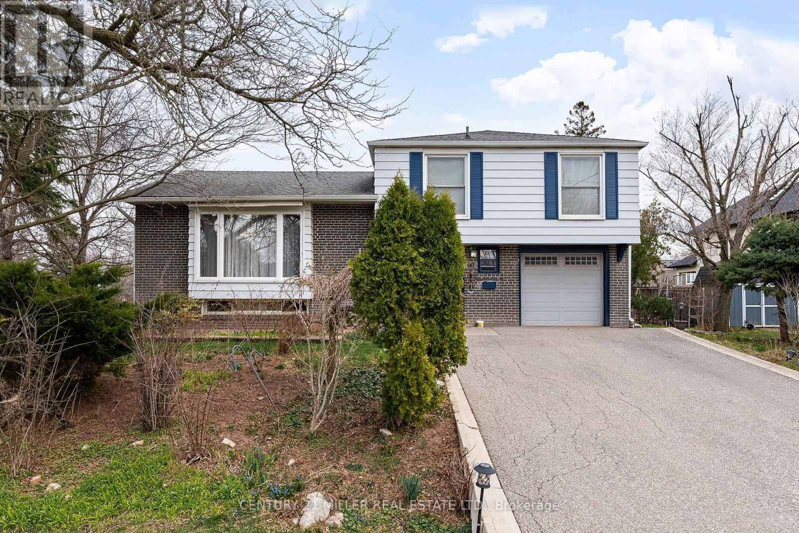 Detached at 557 TRAFFORD CRESCENT, Oakville (WO West)