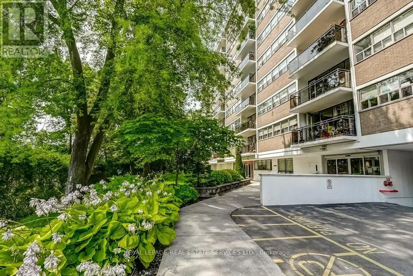 Apartment at 404 - 212 KERR STREET, Oakville