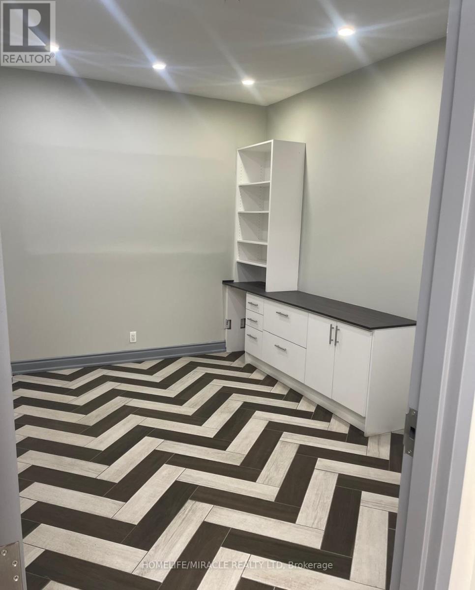 Other at 3 - 7195 TRANMERE DRIVE, Mississauga