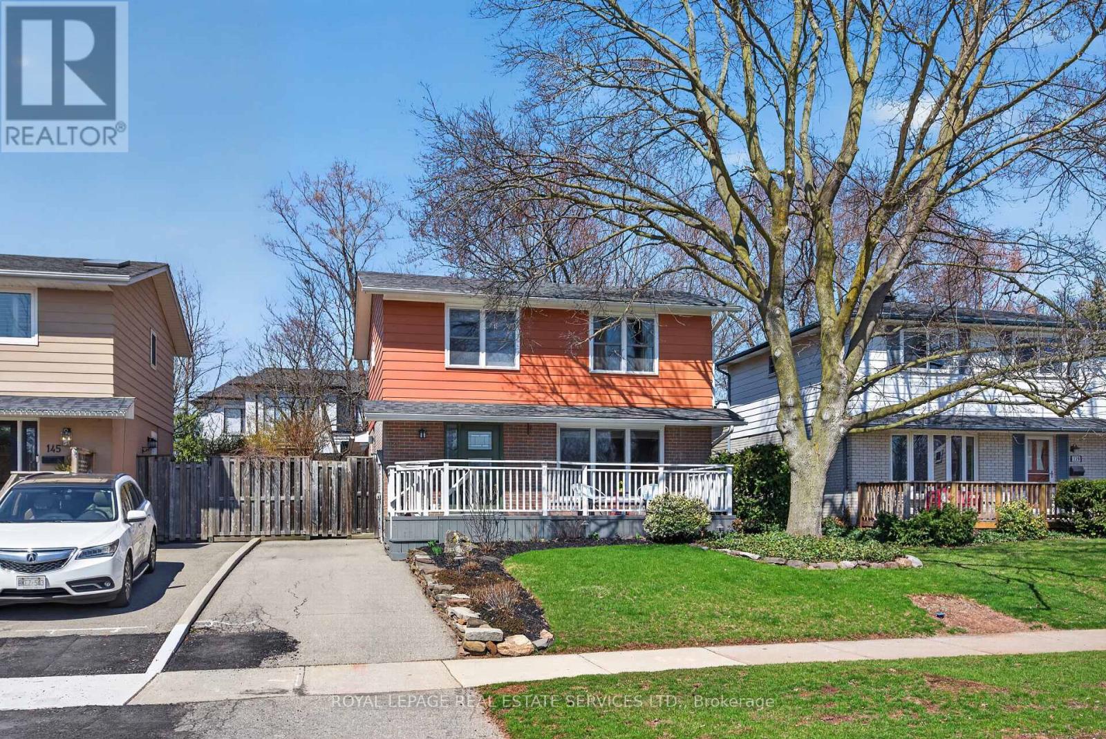 Detached at 141 OAKDALE DRIVE, Oakville (CP College Park)