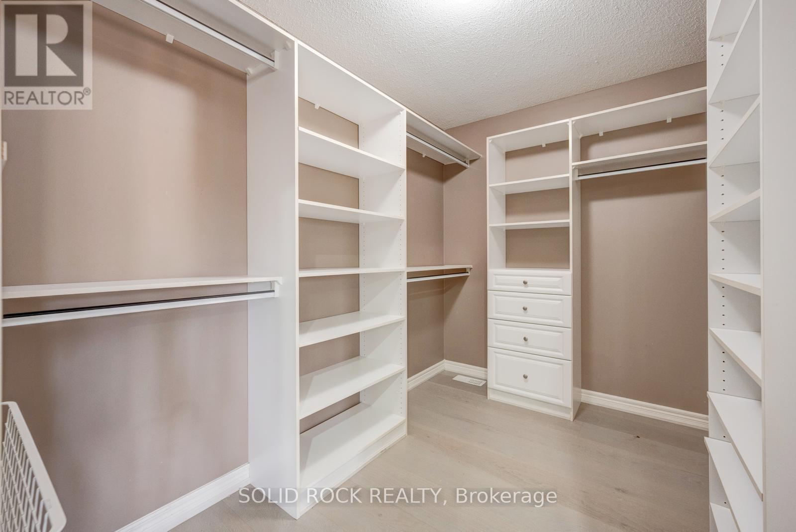 Detached at 34 FORSYTH CRESCENT, Halton Hills